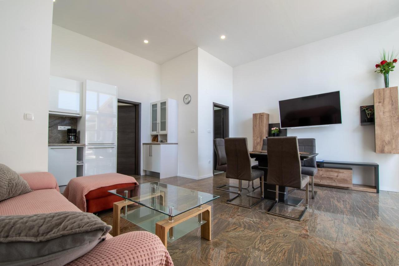 Apartments Lantina Betina  Exterior photo